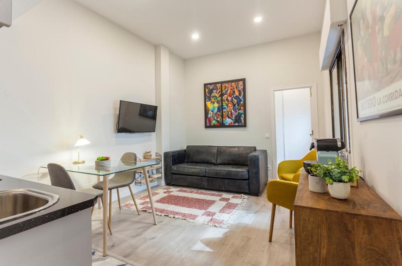 Apartamento Gran Via En Μαδρίτη Εξωτερικό φωτογραφία
